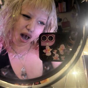 Meet your Posher, Flor